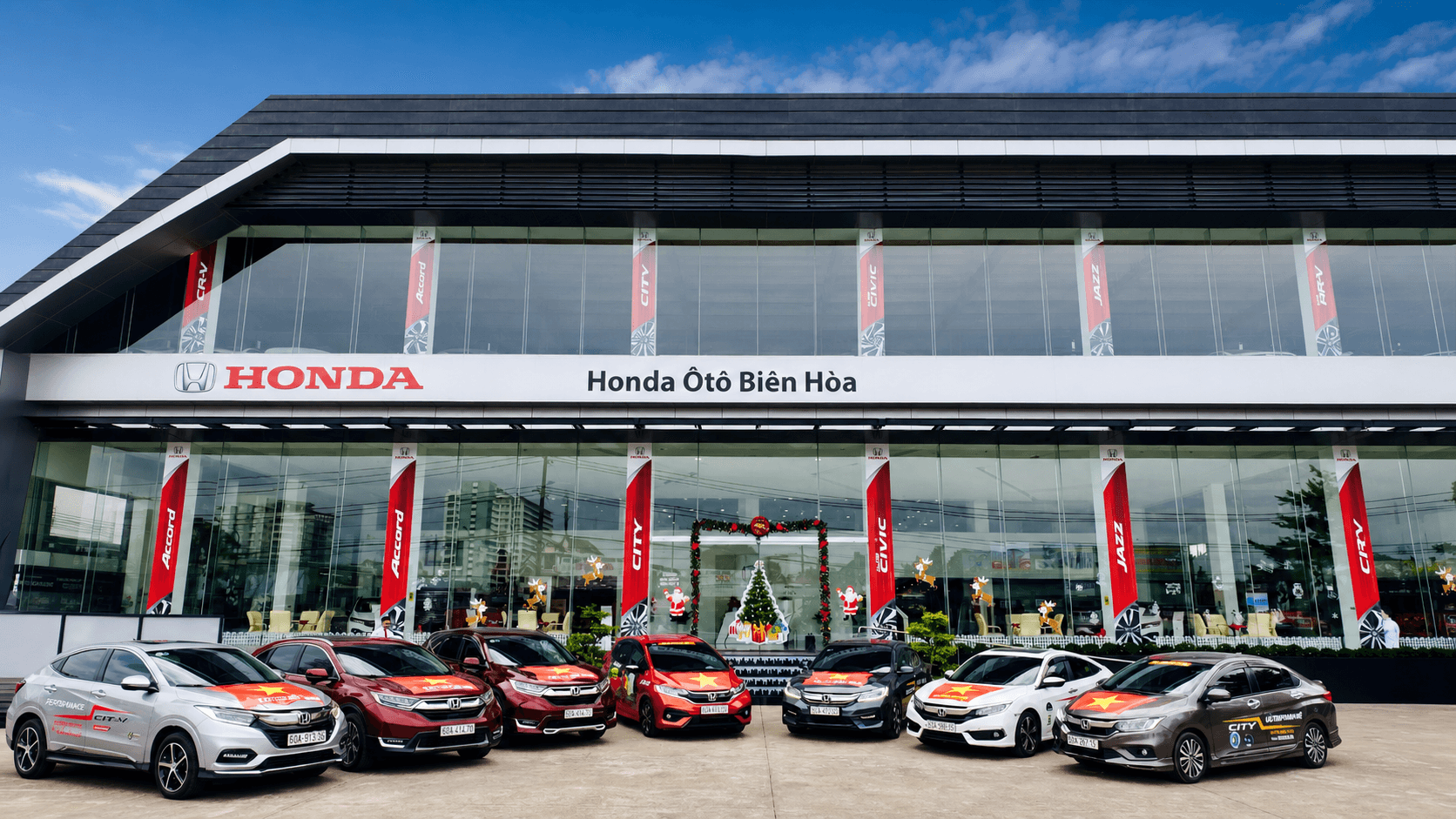 Mặt tiền showroom Honda Ôtô Biên Hòa